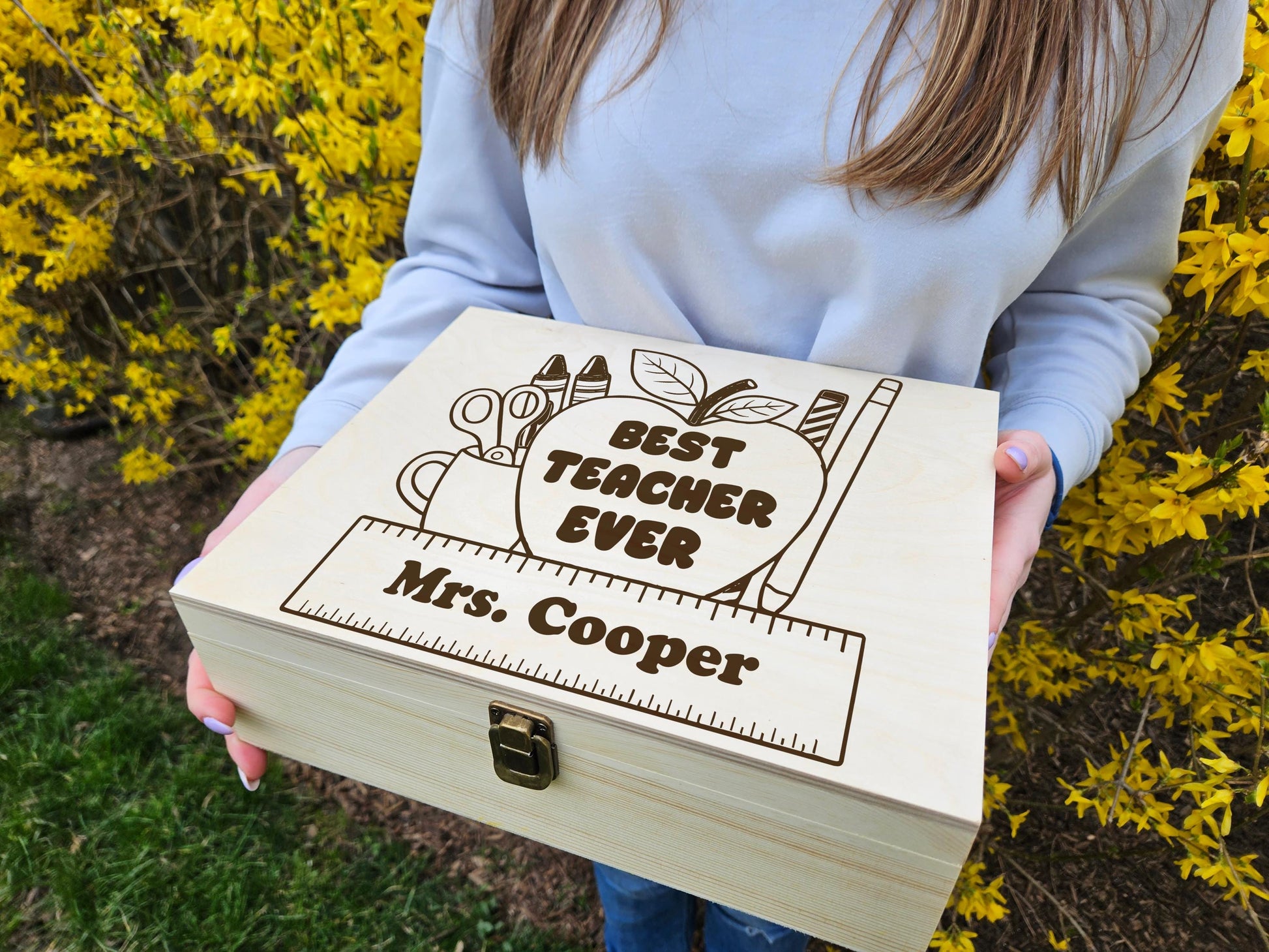 Personalized Teacher Gift Box, Best Teacher Ever Wood Box, Custom Teacher Appreciation Gift, End of Year Teacher Gift, Name Engraved Box